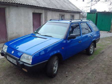 Skoda Forman 1993  випуску Миколаїв з двигуном 1.3 л бензин універсал механіка за 1800 долл. 