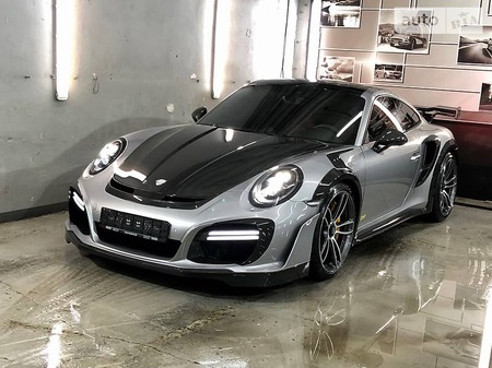 Porsche 911 2017  випуску Київ з двигуном 3.8 л бензин купе автомат за 250000 долл. 