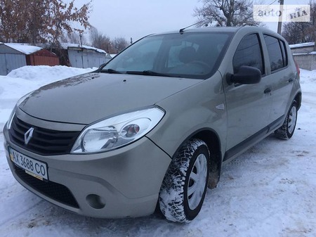 Renault Sandero 2011  выпуска Харьков с двигателем 0 л газ хэтчбек механика за 6600 долл. 