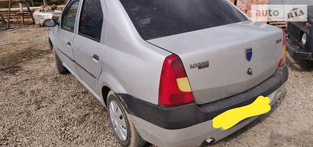 Dacia Logan 2006  випуску Івано-Франківськ з двигуном 1.6 л газ седан механіка за 3300 долл. 