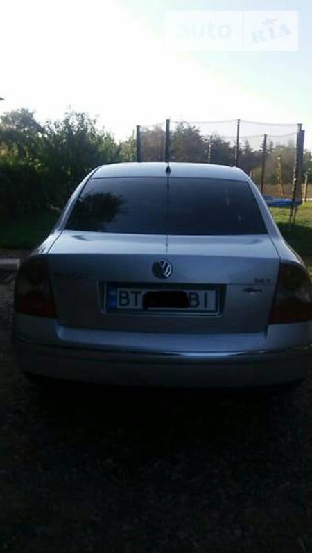 Volkswagen Passat 2004  випуску Херсон з двигуном 1.8 л газ седан автомат за 7200 долл. 