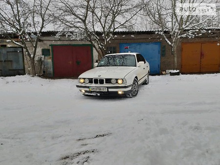 BMW 520 1993  випуску Житомир з двигуном 2 л газ седан механіка за 3800 долл. 