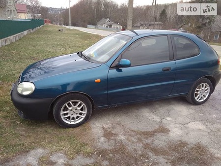 Daewoo Lanos 1998  випуску Хмельницький з двигуном 1.5 л газ хэтчбек механіка за 2500 долл. 