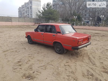 Lada 2105 1993  випуску Дніпро з двигуном 0 л газ седан механіка за 1300 долл. 