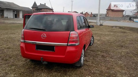 Opel Zafira Tourer 2006  випуску Чернівці з двигуном 1.9 л дизель мінівен механіка за 6800 долл. 