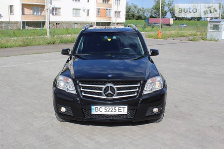 Mercedes-Benz GLK 220 2010  випуску Львів з двигуном 2.2 л дизель позашляховик автомат за 19990 долл. 