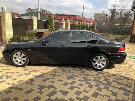 BMW 745 2002  випуску Кропивницький з двигуном 0 л газ седан  за 10500 долл. 