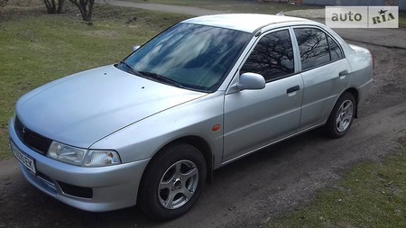 Mitsubishi Lancer 1999  випуску Запоріжжя з двигуном 1.3 л газ седан механіка за 3800 долл. 