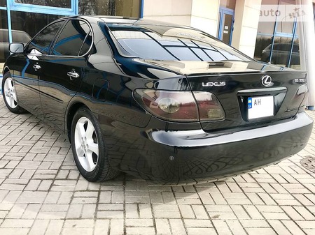 Lexus ES 300 2004  випуску Донецьк з двигуном 3 л газ седан автомат за 8900 долл. 