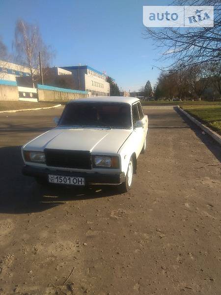 Lada 2107 1990  випуску Львів з двигуном 1.5 л газ седан механіка за 1250 долл. 