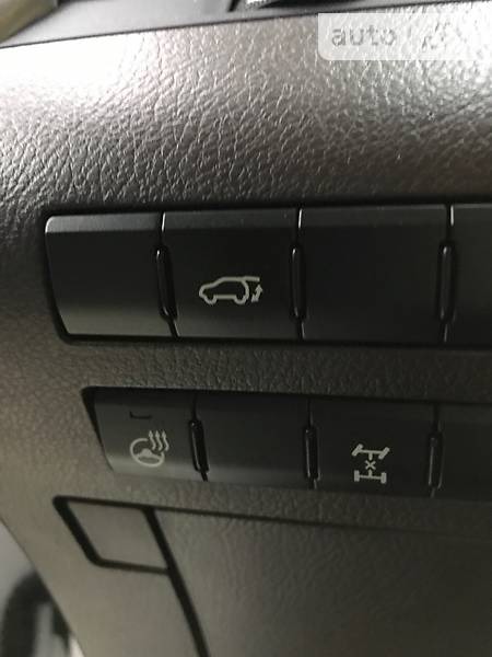 Lexus RX 300 2018  випуску Київ з двигуном 2 л бензин позашляховик автомат за 55222 долл. 