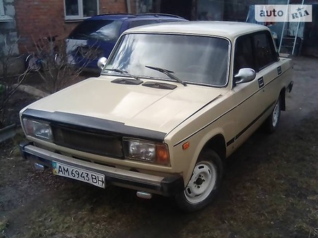 Lada 2105 1986  випуску Житомир з двигуном 1.2 л бензин седан механіка за 800 долл. 