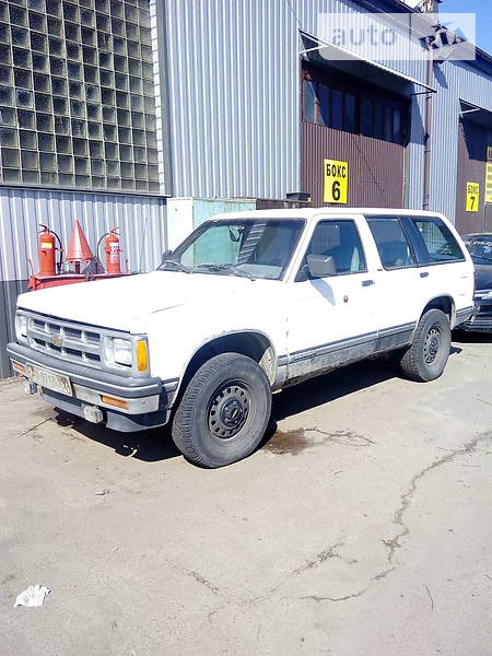 Chevrolet Blazer 1994  випуску Київ з двигуном 4.3 л бензин позашляховик механіка за 2500 долл. 