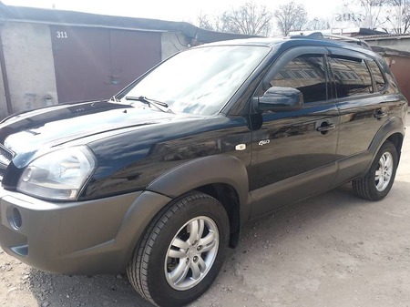 Hyundai Tucson 2008  випуску Дніпро з двигуном 2 л дизель позашляховик автомат за 9300 долл. 