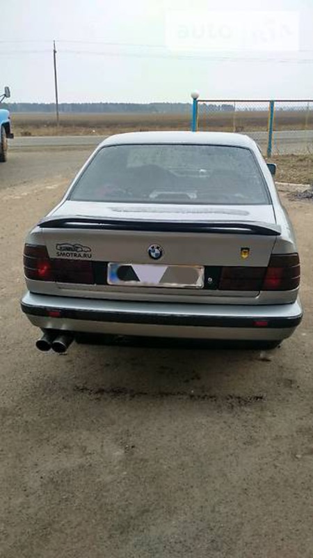 BMW 520 1988  випуску Суми з двигуном 2 л газ седан механіка за 3400 долл. 