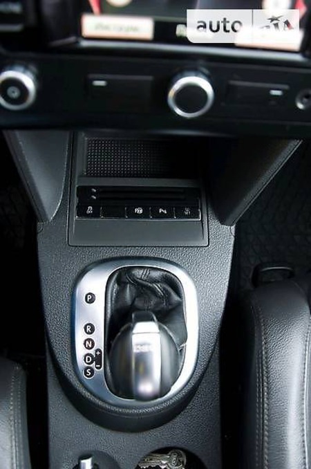 Volkswagen Touran 2014  випуску Львів з двигуном 1.4 л газ мінівен автомат за 11500 долл. 