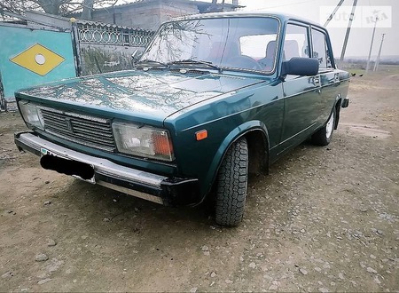 Lada 2105 1982  випуску Дніпро з двигуном 1.3 л газ  механіка за 1500 долл. 