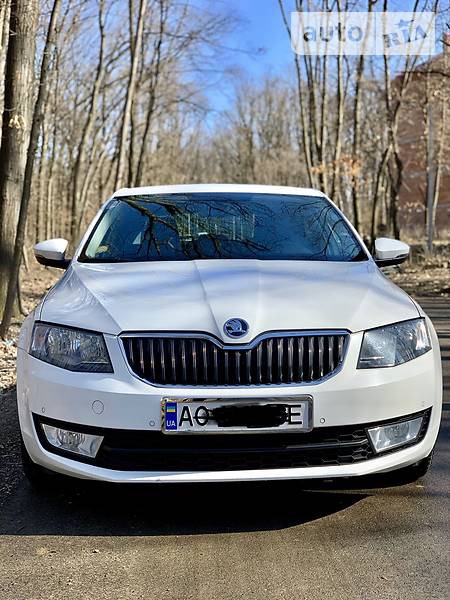 Skoda Octavia 2015  випуску Ужгород з двигуном 0 л дизель седан механіка за 15000 долл. 