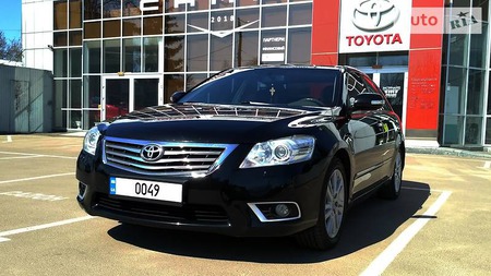 Toyota Aurion 2011  випуску Житомир з двигуном 3.5 л газ седан автомат за 15500 долл. 
