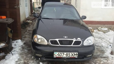 Daewoo Lanos 1998  випуску Чернівці з двигуном 1.5 л газ седан механіка за 1850 долл. 