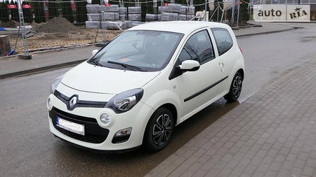 Renault Twingo 2012  випуску Житомир з двигуном 1.2 л газ хэтчбек механіка за 4400 долл. 