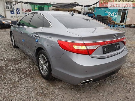Hyundai Azera 2014  випуску Запоріжжя з двигуном 0 л газ седан автомат за 18000 долл. 