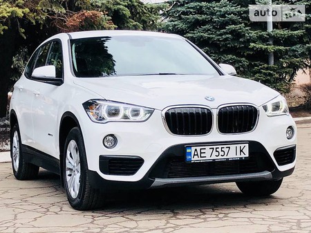BMW X1 2018  випуску Дніпро з двигуном 2 л бензин позашляховик автомат за 32000 долл. 