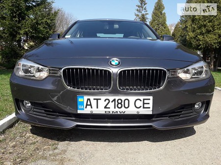 BMW 328 2014  випуску Івано-Франківськ з двигуном 2 л бензин седан автомат за 19700 долл. 