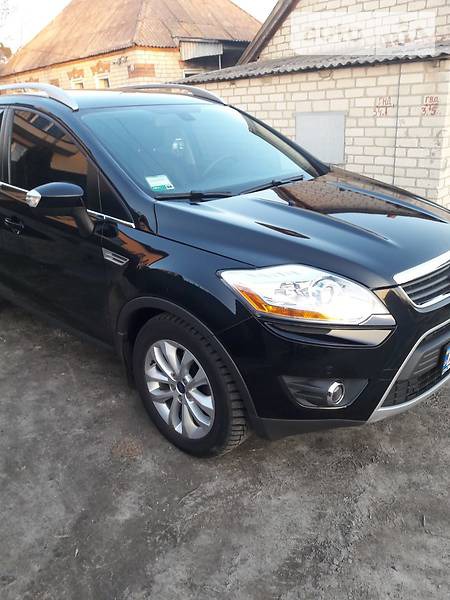 Ford Kuga 2011  випуску Харків з двигуном 2.5 л газ позашляховик автомат за 16500 долл. 