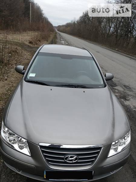 Hyundai Sonata 2009  випуску Вінниця з двигуном 2 л бензин седан автомат за 10000 долл. 