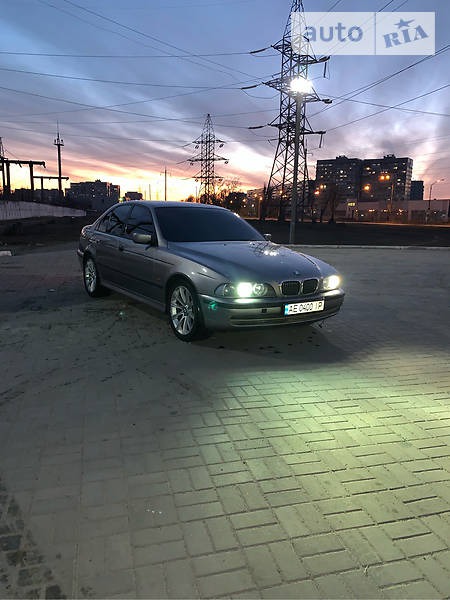 BMW 523 1998  випуску Дніпро з двигуном 2.5 л газ седан механіка за 6500 долл. 