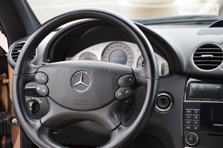 Mercedes-Benz CLK 200 2005  випуску Харків з двигуном 1.8 л бензин купе автомат за 13500 долл. 
