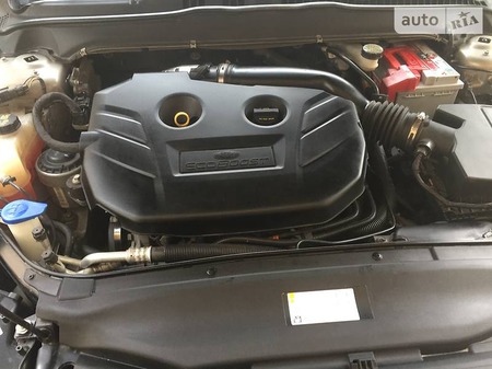 Ford Fusion 2015  випуску Львів з двигуном 2 л бензин седан автомат за 18000 долл. 