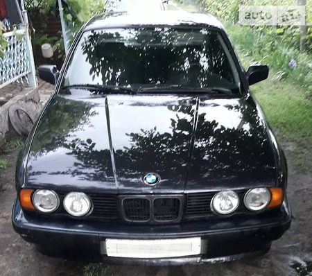 BMW 535 1993  випуску Полтава з двигуном 3.5 л бензин седан автомат за 3500 долл. 