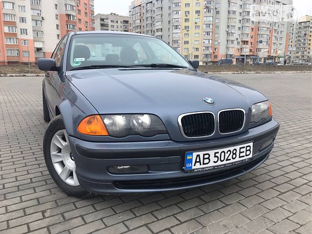 BMW 318 1998  випуску Вінниця з двигуном 1.8 л бензин седан механіка за 6300 долл. 
