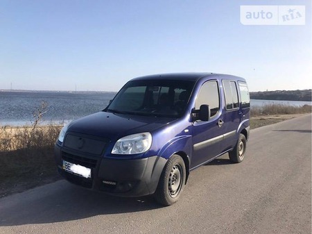 Fiat Doblo 2007  випуску Миколаїв з двигуном 1.4 л газ мінівен механіка за 6400 долл. 