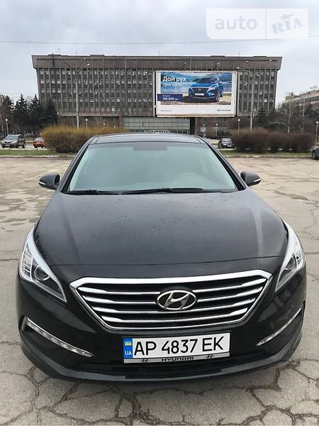 Hyundai Sonata 2014  випуску Запоріжжя з двигуном 2.4 л бензин седан автомат за 17600 долл. 