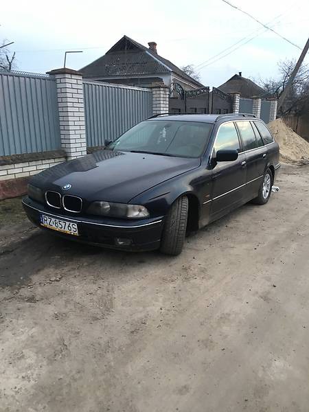 BMW 530 2000  випуску Хмельницький з двигуном 3 л дизель універсал автомат за 1300 долл. 