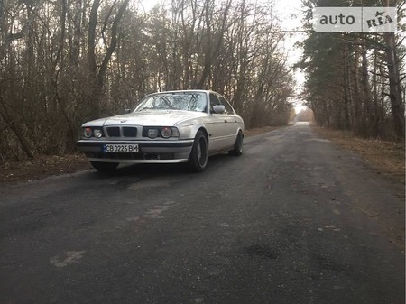 BMW 525 1989  випуску Чернігів з двигуном 2.5 л газ седан  за 2600 долл. 