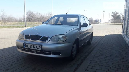 Daewoo Lanos 2004  випуску Хмельницький з двигуном 1.5 л газ седан механіка за 3200 долл. 