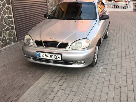 Daewoo Lanos 2004  випуску Хмельницький з двигуном 1.5 л газ седан механіка за 2400 долл. 