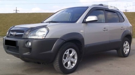 Hyundai Tucson 2008  випуску Дніпро з двигуном 2 л дизель позашляховик автомат за 9800 долл. 