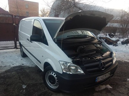 Mercedes-Benz Vito 2013  випуску Полтава з двигуном 2.2 л дизель мінівен механіка за 10600 долл. 