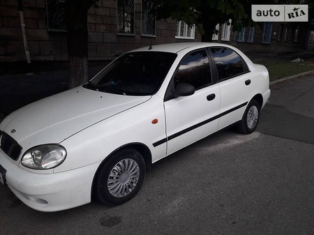 Daewoo Lanos 2008  випуску Миколаїв з двигуном 1.4 л газ седан механіка за 3000 долл. 