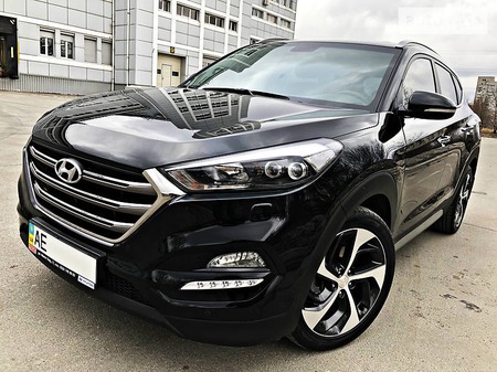 Hyundai Tucson 2018  випуску Дніпро з двигуном 0 л дизель позашляховик автомат за 31900 долл. 