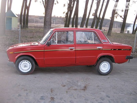 Lada 2103 1979  випуску Хмельницький з двигуном 1.3 л бензин седан механіка за 630 долл. 