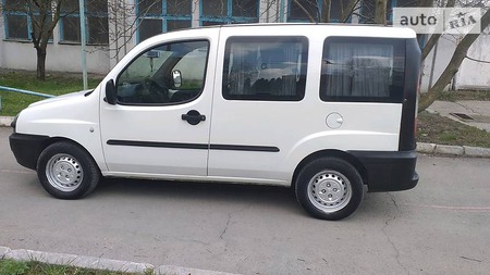 Fiat Doblo 2004  випуску Хмельницький з двигуном 1.9 л  мінівен  за 4850 долл. 