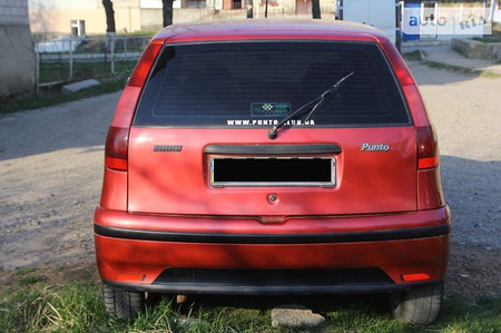 Fiat Punto 1996  випуску Вінниця з двигуном 1.1 л бензин хэтчбек механіка за 1600 долл. 
