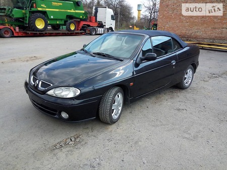 Renault Megane 1999  випуску Черкаси з двигуном 1.6 л газ кабріолет механіка за 4000 долл. 