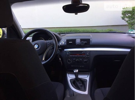 BMW 118 2011  випуску Дніпро з двигуном 2 л дизель ліфтбек механіка за 12200 долл. 